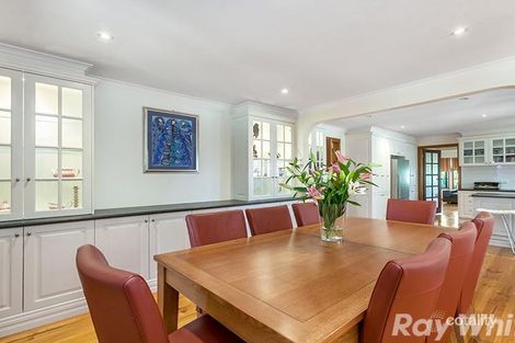 Property photo of 9 Kellaway Crescent Mill Park VIC 3082