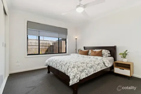 Property photo of 9 Sutton Crescent Carrum Downs VIC 3201