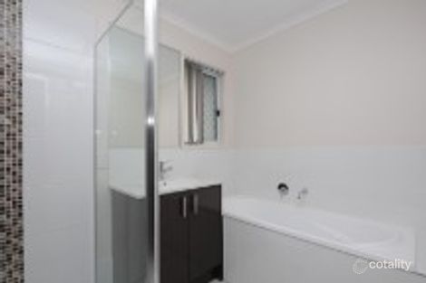 Property photo of 1 Johnstone Place Riverview QLD 4303