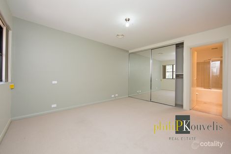 Property photo of 21/2 Eldridge Crescent Garran ACT 2605