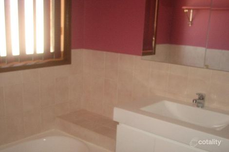 Property photo of 11 Earl Court Berkeley NSW 2506