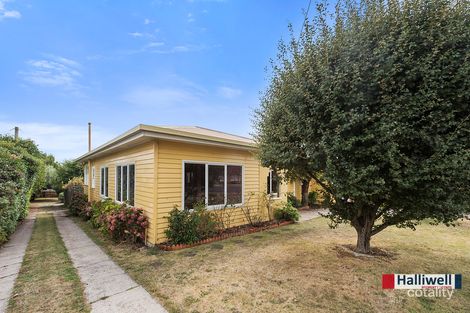 Property photo of 36-36A Middle Road Devonport TAS 7310