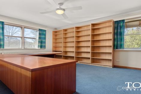 Property photo of 122 Empire Circuit Yarralumla ACT 2600