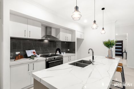 Property photo of 36 Aspera Drive Werribee VIC 3030