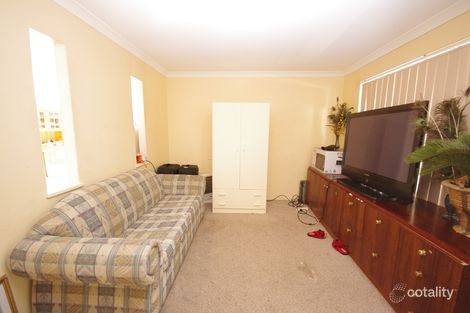 Property photo of 36 Amos Road Wanneroo WA 6065