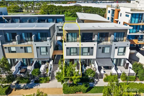 5604 Harbourview Dr, Hope Island, QLD 4212