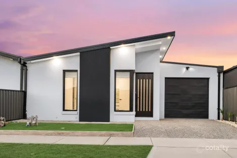 Property photo of 78 Darwinia Drive Mickleham VIC 3064