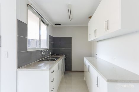 Property photo of 4 Dooen Court Westmeadows VIC 3049