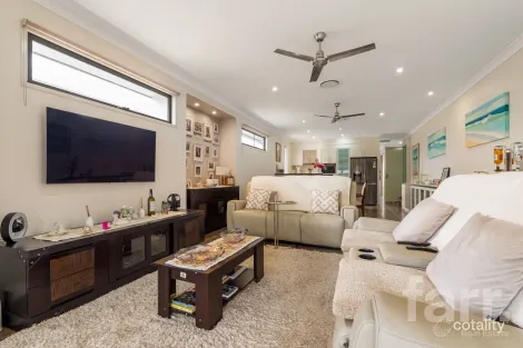 Property photo of 299 Napper Road Arundel QLD 4214