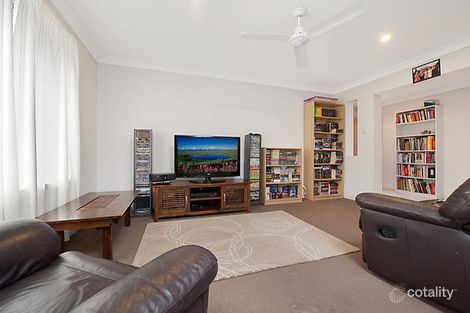 Property photo of 28 Trinity Crescent Sippy Downs QLD 4556