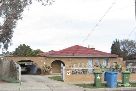 Property photo of 4 Barrington Close Keysborough VIC 3173