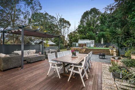 Property photo of 31 Yangoora Place Greensborough VIC 3088