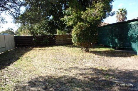 40 Yale Rd, Thornlie, WA 6108