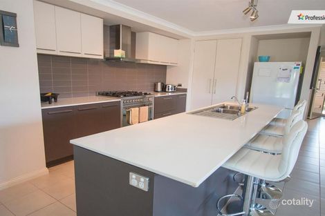 Property photo of 16 Dianella Court Brookfield VIC 3338