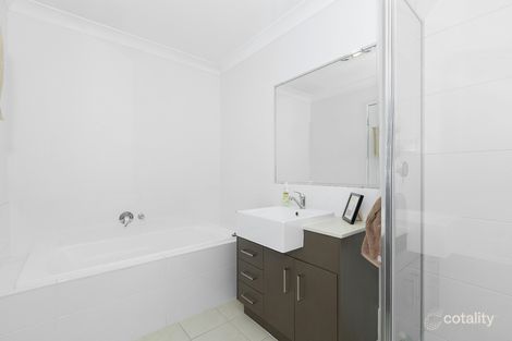 Property photo of 51 Floresta Crescent Cameron Park NSW 2285