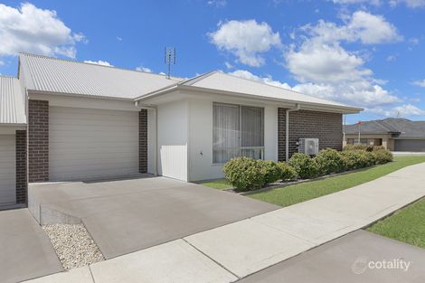 Property photo of 51 Floresta Crescent Cameron Park NSW 2285
