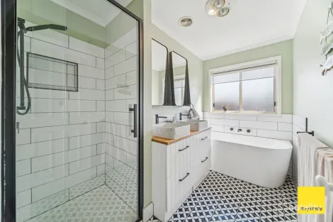 Property photo of 1A Ironbark Road Bendigo VIC 3550