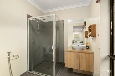 Property photo of 16 Parkland Drive Springfield Lakes QLD 4300