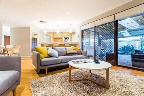 30 Turfan Way, Lake Coogee, WA 6166