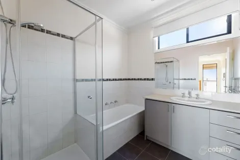 Property photo of 3/619-621 Centre Road Bentleigh East VIC 3165