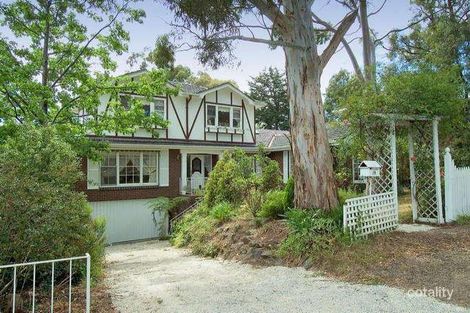 19 Elms Rd, Mooroolbark, VIC 3138