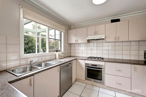 Property photo of 2/4 Quarry Road Mitcham VIC 3132