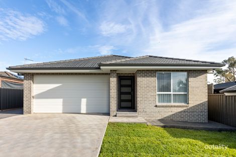 Property photo of 4 Tulip Place Quakers Hill NSW 2763