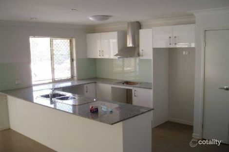 Property photo of 33 Hanover Drive Pimpama QLD 4209