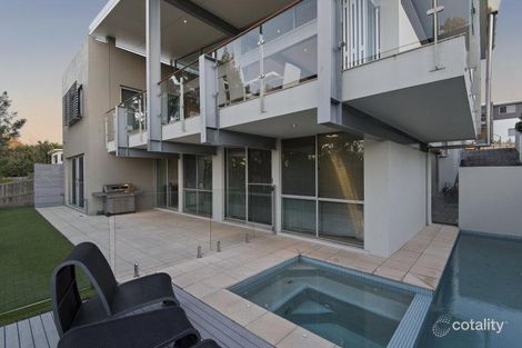 Property photo of 28 Staveley Close Sinnamon Park QLD 4073