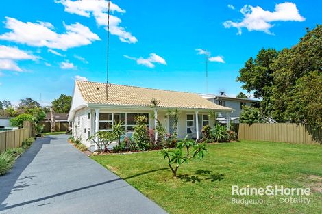 Property photo of 11 Tenth Avenue Budgewoi NSW 2262