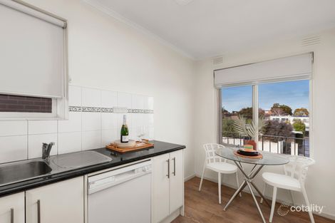 Property photo of 7/94 Eskdale Road Caulfield North VIC 3161