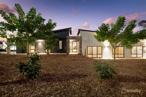 Property photo of 17 Bromfield Drive Kelmscott WA 6111
