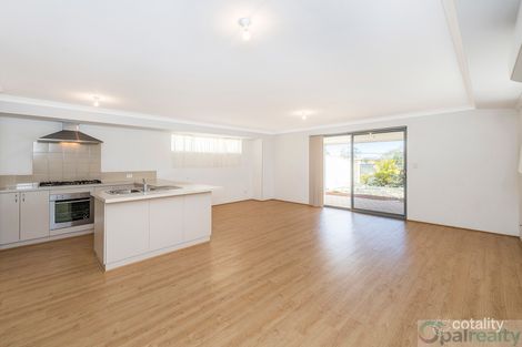 Property photo of 31 Benalla Way Lakelands WA 6180