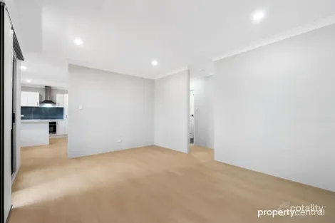 Property photo of 3/326 Jamison Road Jamisontown NSW 2750