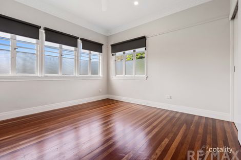 Property photo of 20 Cameron Parade Wynnum QLD 4178