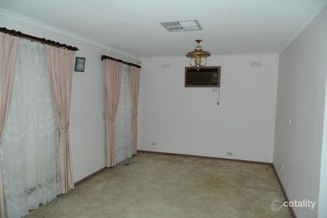 Property photo of 41 Kuringgai Crescent Noble Park VIC 3174