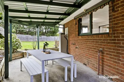 Property photo of 3 Chesney Drive Ringwood VIC 3134