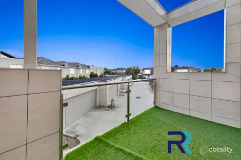 Property photo of 17 Alexander Circuit Craigieburn VIC 3064