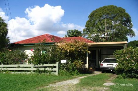 2 Daydawn Ave, Warners Bay, NSW 2282