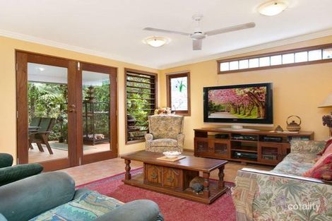 Property photo of 5 Baronia Crescent Holloways Beach QLD 4878