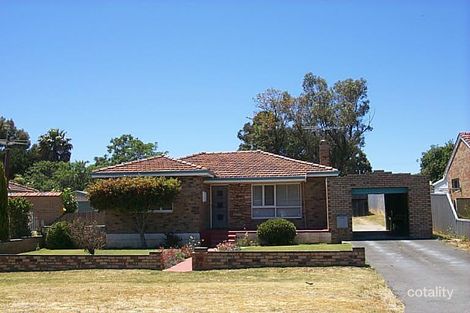 18 Packham Rd, Hamilton Hill, WA 6163