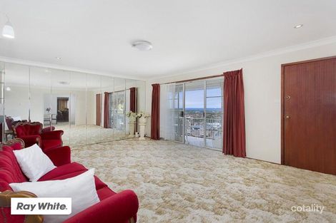 Property photo of 26 Arvenis Crescent Balgownie NSW 2519