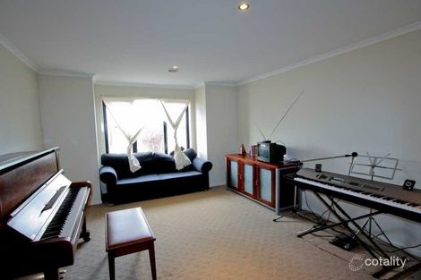 Property photo of 16 Ologhlen Drive Wyndham Vale VIC 3024