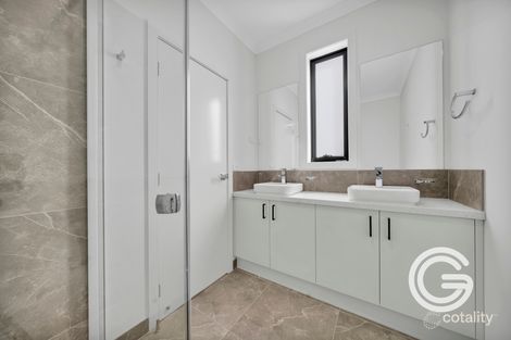 Property photo of 17 Boyce Circuit Clyde North VIC 3978
