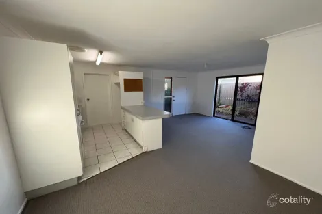 Property photo of 2/199 Central Street Labrador QLD 4215