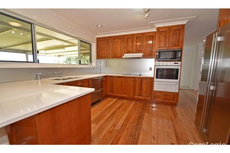 Property photo of 17 Cresthaven Drive Mansfield QLD 4122