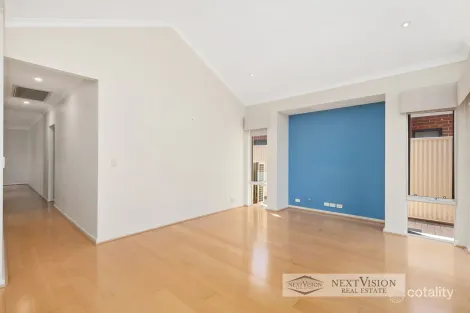 Property photo of 35 Coniston Bend Waikiki WA 6169