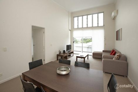Property photo of 106/95 Clarence Road Indooroopilly QLD 4068