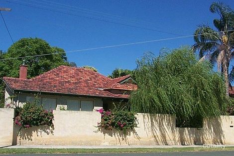 9 Lake Monger Dr, West Leederville, WA 6007