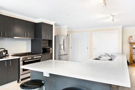 Property photo of 12 Sugarloaf Bend Brookfield VIC 3338